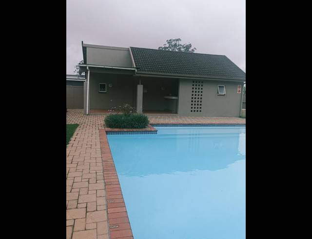 1 BEDROOM APARTMENT FOR SALE IN HILLCREST